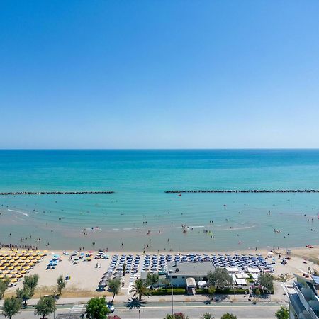 Altomare - Vibra Apartment Villa Rosa Di Martinsicuro Екстериор снимка