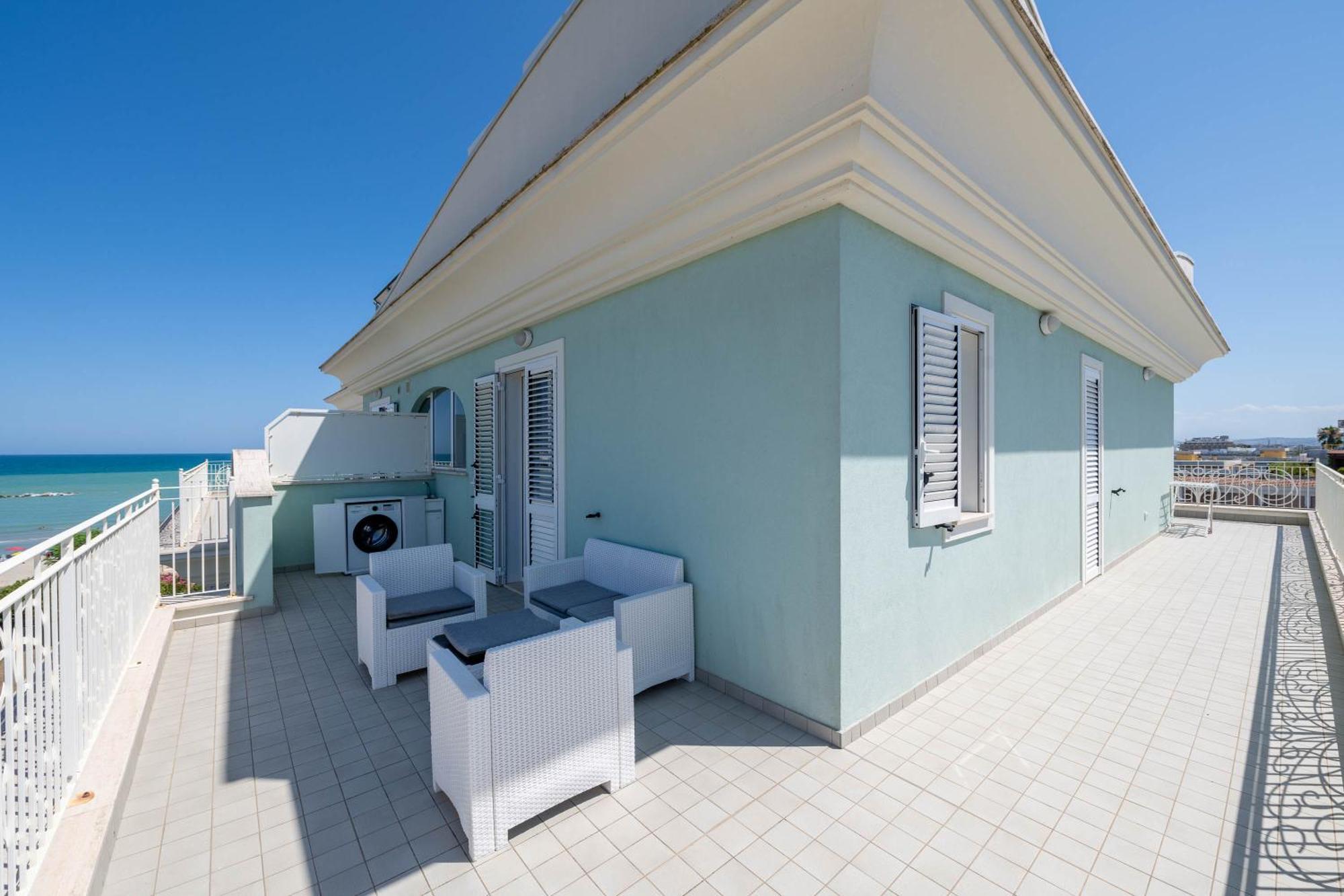 Altomare - Vibra Apartment Villa Rosa Di Martinsicuro Екстериор снимка