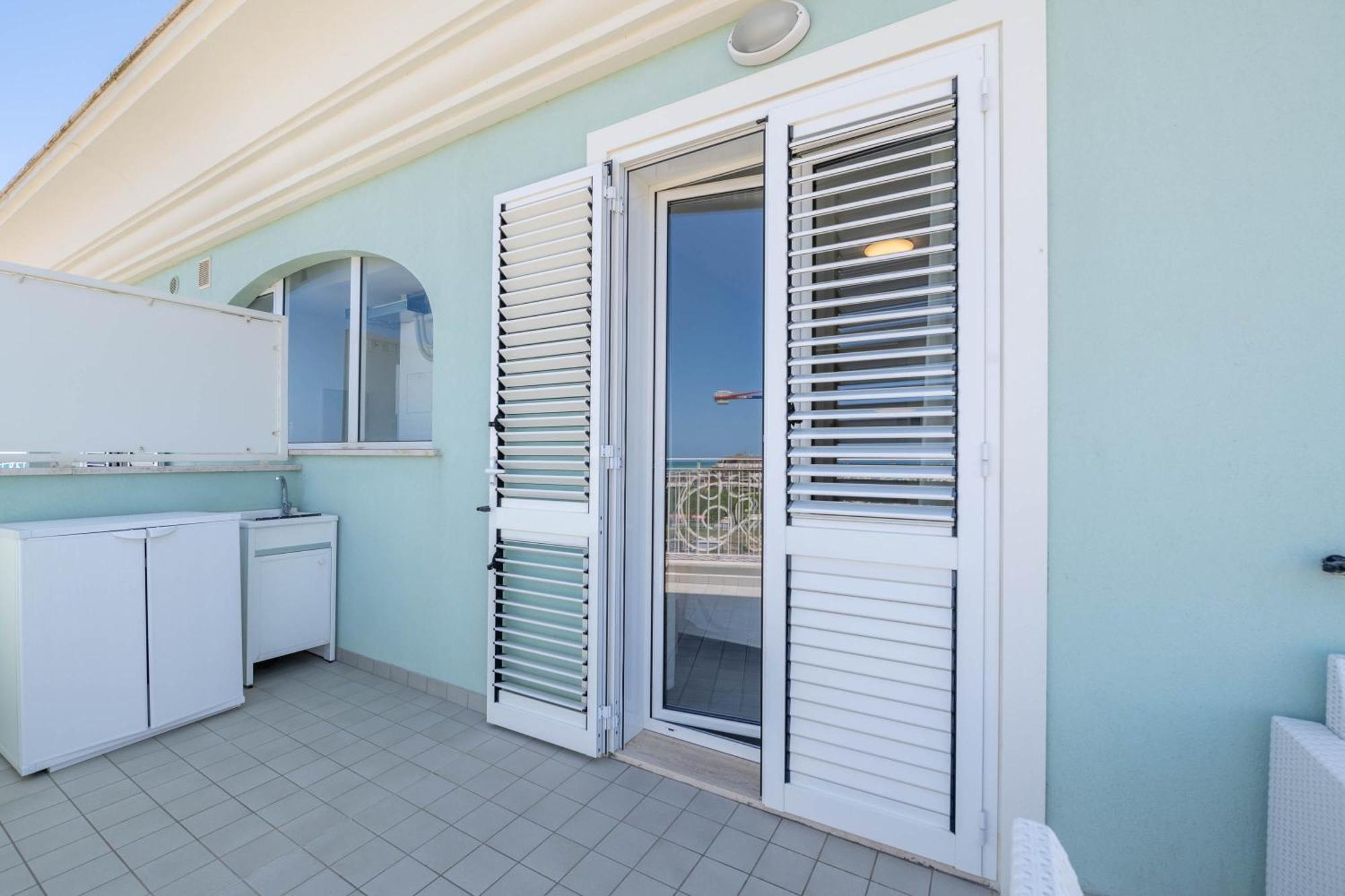 Altomare - Vibra Apartment Villa Rosa Di Martinsicuro Екстериор снимка