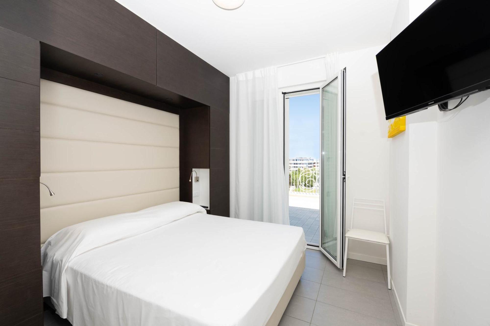 Altomare - Vibra Apartment Villa Rosa Di Martinsicuro Екстериор снимка